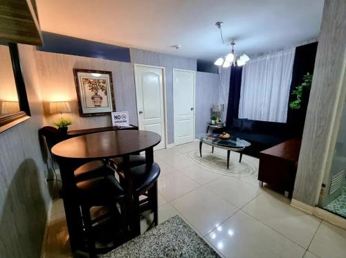 Anabu PrimeroにあるRomantic 2BR Condo unit with free WiFiのギャラリーの写真