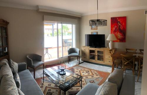 Puerto Banus, Superior 3BR Penthouse in Marbella