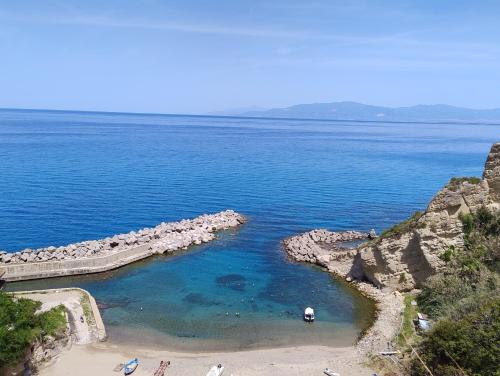 Φυσικό τοπίο κοντά σε αυτή η παραθεριστική κατοικία