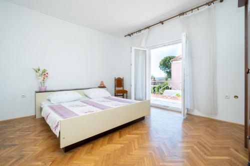 Apartments with parking space Bibinje, Zadar - 23376