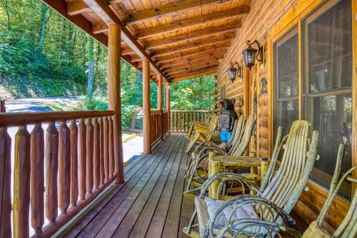 The Circle Of Life, Hot Tub, Theater Room, 560 FREE tickets each paid day photo 25