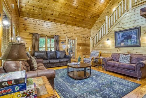 The Circle Of Life, Hot Tub, Theater Room, 560 FREE tickets each paid day photo 30