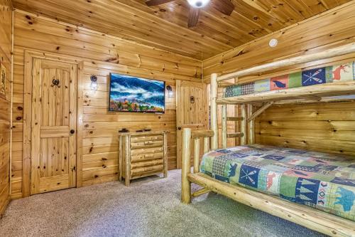 The Circle Of Life, Hot Tub, Theater Room, 560 FREE tickets each paid day photo 55