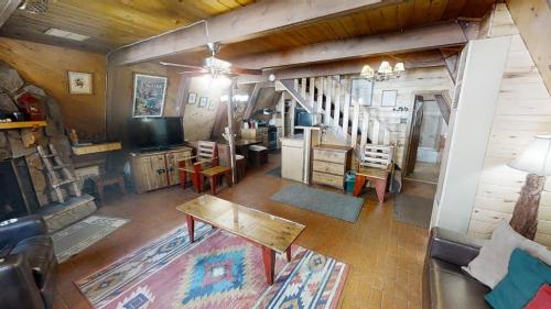 Гостиная зона в Claim Jumper A-Frame 5 - Pet Friendly - WiFi - Cable - Grill - Gas Fireplace