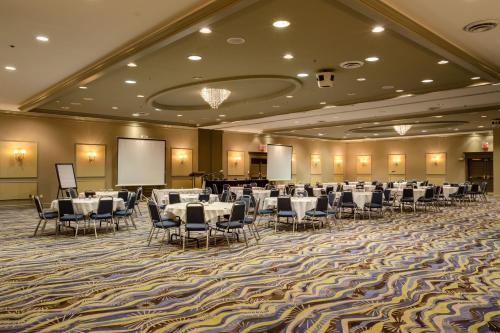Kawasan bisnes dan/atau bilik persidangan di Holiday Inn Sudbury by IHG