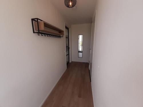 Μια τηλεόραση ή/και κέντρο ψυχαγωγίας στο Villa in Leons near Frisian Lake District