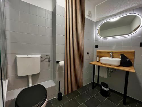 Koupelna v ubytování Nr 2 Modernes Apartment in Historischer Marktplatzlage 56 qm # Cosiness Company 22