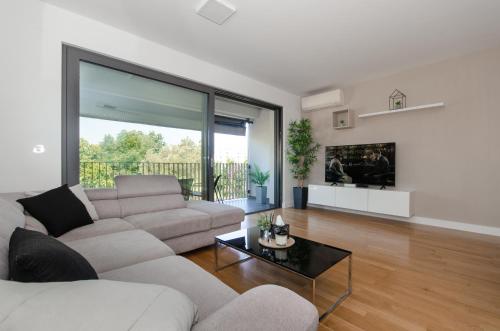 Green view apartment