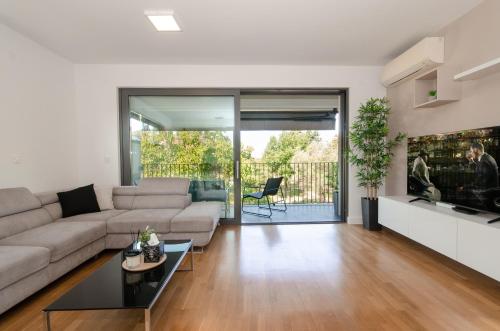 Green view apartment
