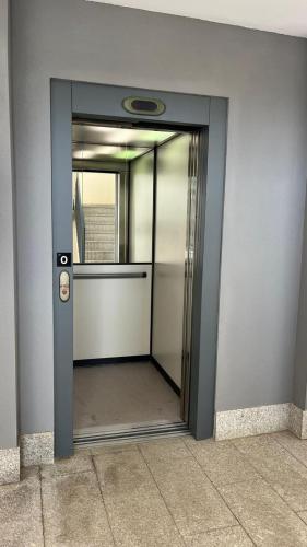 Andraza home Apartamento a 30 metro de la playa con piscina y garaje en la Carihuela
