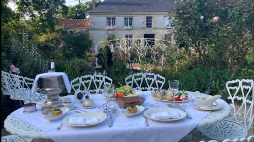 Κήπος έξω από το Chambre de charme dans un jardin de 1500m2