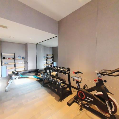 Fitness centrum a/nebo fitness zařízení v ubytování Echarm Hotel - Xi'an Tai'ao Plaza Baijiakou Metro Station