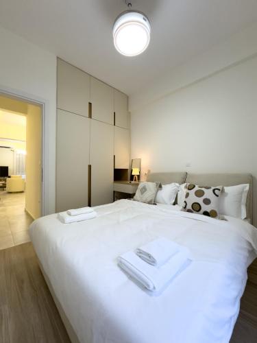 Beyond Hospitality-Modern 3 Bedroom Apt