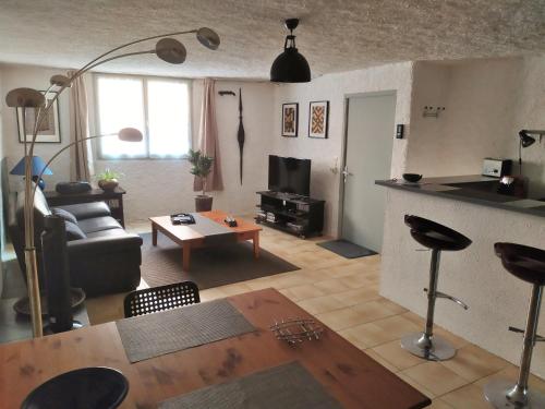 Appartement 55 m2 proche commerces et parking