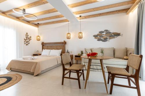 Birikos Hotel & Suites photo 2