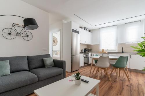 Modern Cozy-2bedrooms 1Bathroom-Delicias