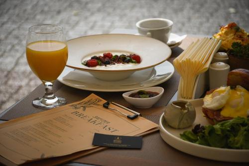 ゲストハウスの敷地内または近くでの食事または食べ物