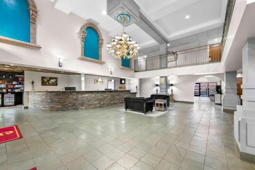 El lobby o recepción de Clarion Inn Branson