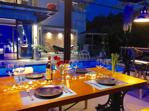 Gallery image of Wohnfabrik Phuket Pool Loft 16 in Thalang