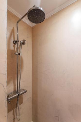 F & B Collection - Flat for 4