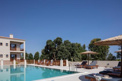 Gallery image of Riviera Vista Luxury Homes in Dhrámia