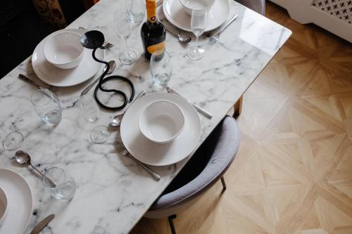 Stylish & Comfortable Modern Getaway photo 33