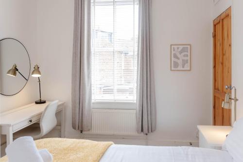Stylish & Comfortable Modern Getaway photo 20