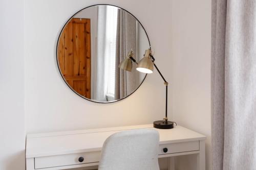 Stylish & Comfortable Modern Getaway photo 19