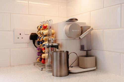Stylish & Comfortable Modern Getaway photo 25