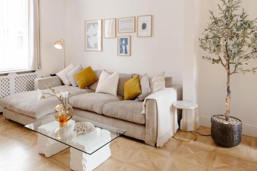 Stylish & Comfortable Modern Getaway photo 35