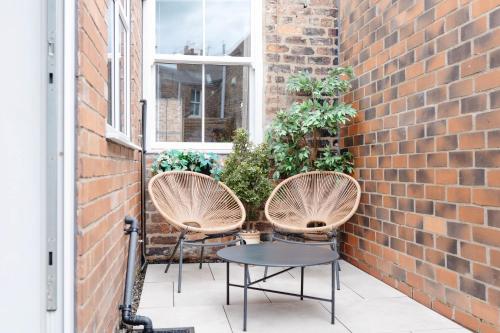 Stylish & Comfortable Modern Getaway photo 41