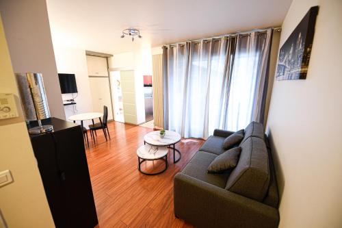 Studio de luxe les champs Élysées 2