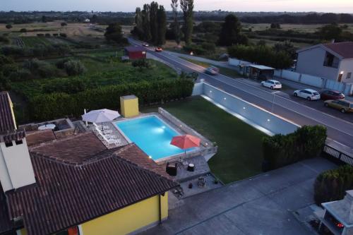 Πισίνα στο ή κοντά στο Villa Ana with large pool
