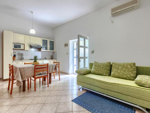 Apartment Nino-4 by Interhome