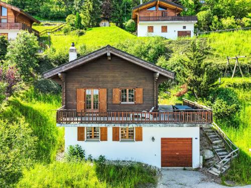 Chalet Anusach by Interhome