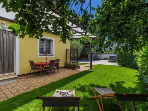 Apartment Nino-3 by Interhome