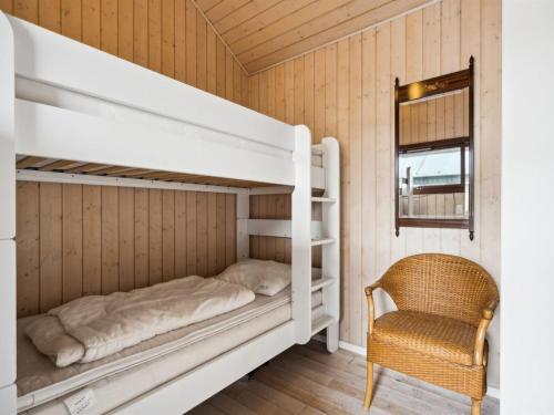 Ένα ή περισσότερα κρεβάτια σε δωμάτιο στο Apartment Elara - 200m from the sea by Interhome