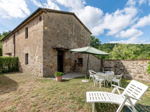 The building in which the holiday home is located