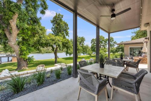 Vườn quanh The Retreat on Lakeshore with Concierge Services