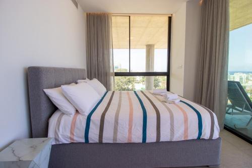 Fotografie z fotogalerie ubytování Luxury 4-bed with sea-views v destinaci Protaras