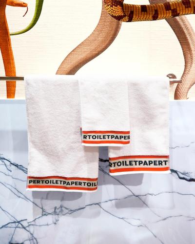 Toiletpaper Living photo 66