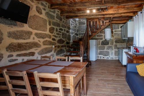 Ruang duduk di Casas Vale do Laboreiro