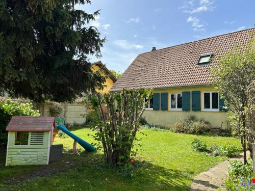 Maison familiale avec jardin, proche Paris Centre
