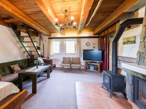 TV a/nebo společenská místnost v ubytování Holiday Home Hoja 2 by Interhome