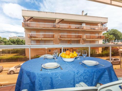 Apartment Montserrada 2 by Interhome