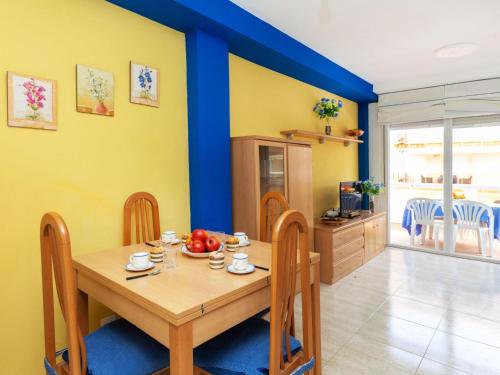 Apartment Montserrada 2 by Interhome