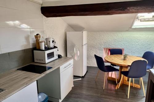 Photo de la galerie de l'établissement Cozy T2 in the heart of Carcassonne, à Carcassonne