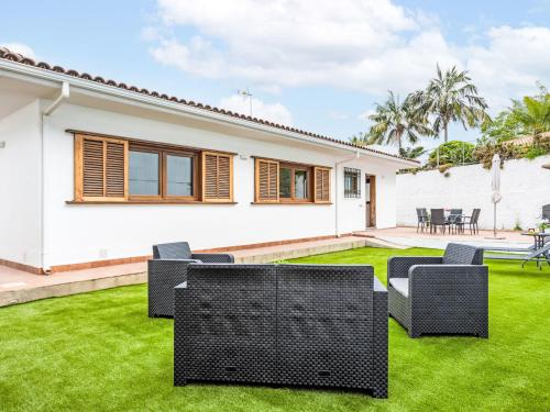 Holiday Home Borges Fuente by Interhome