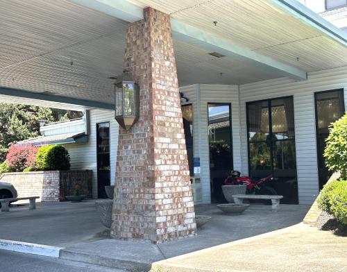 Muka bangunan atau pintu masuk Sojourn Suites Portland Airport