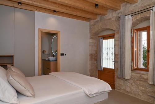 Milan Luxury Suites